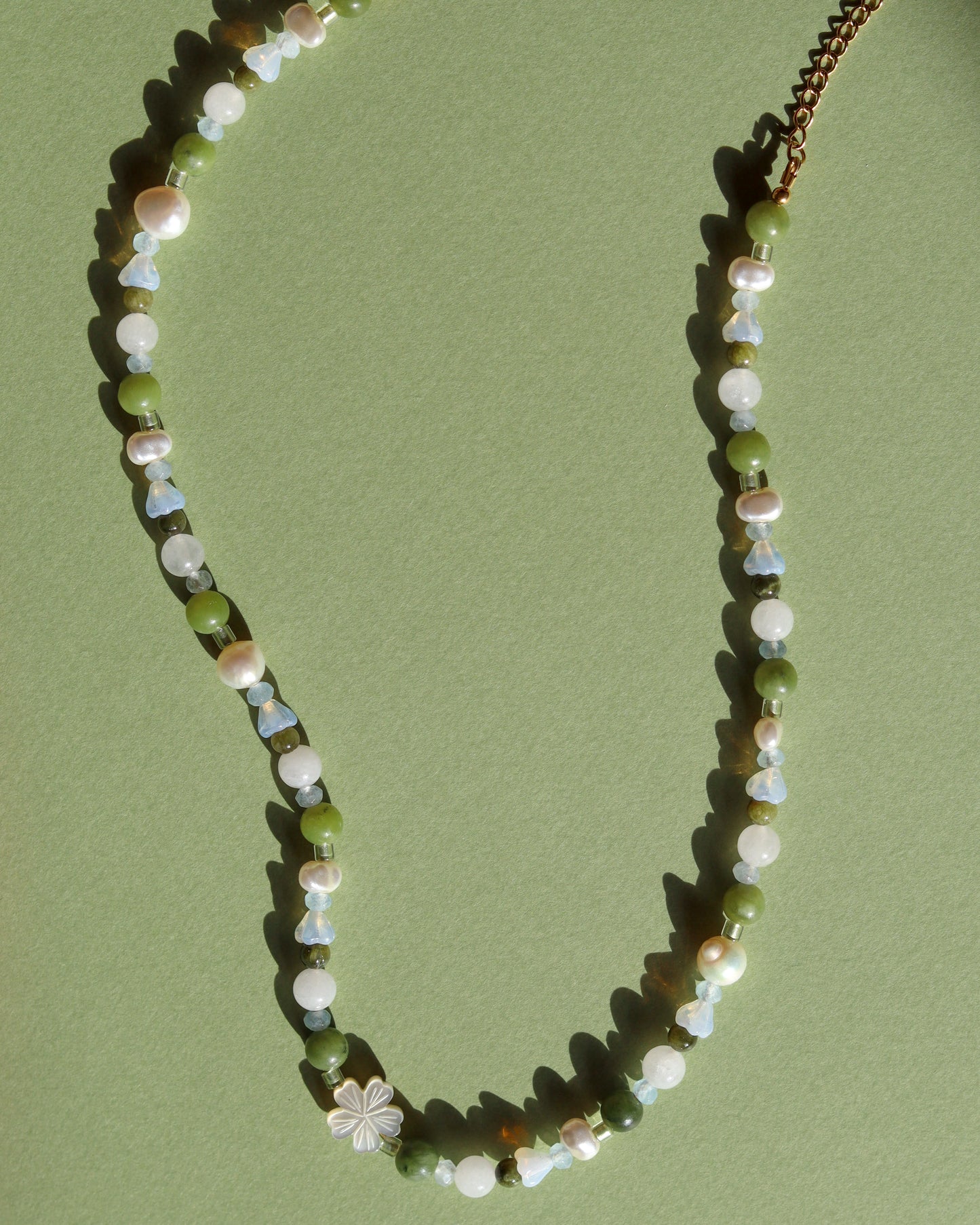 Le collier Flore