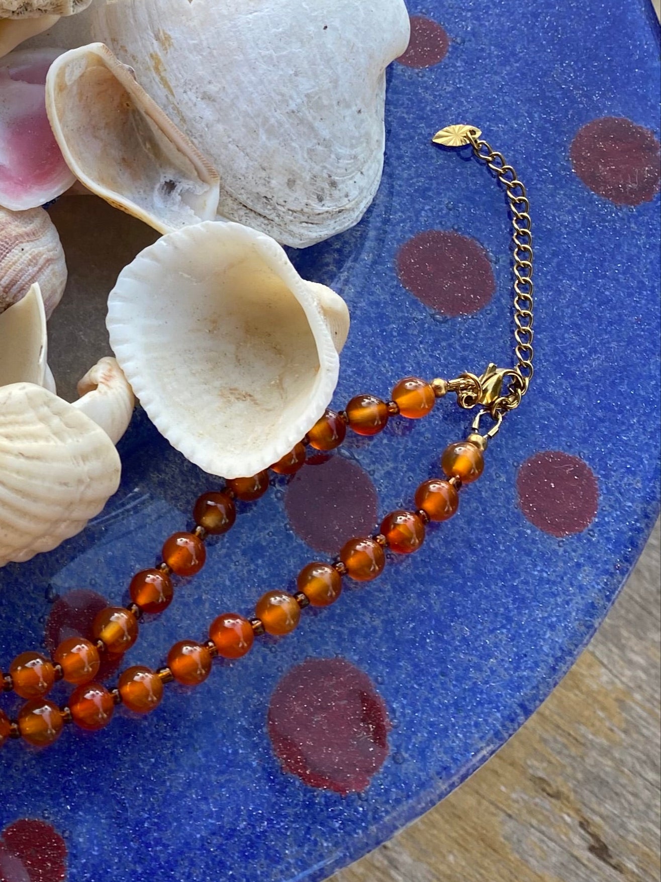 Baía orange et marron