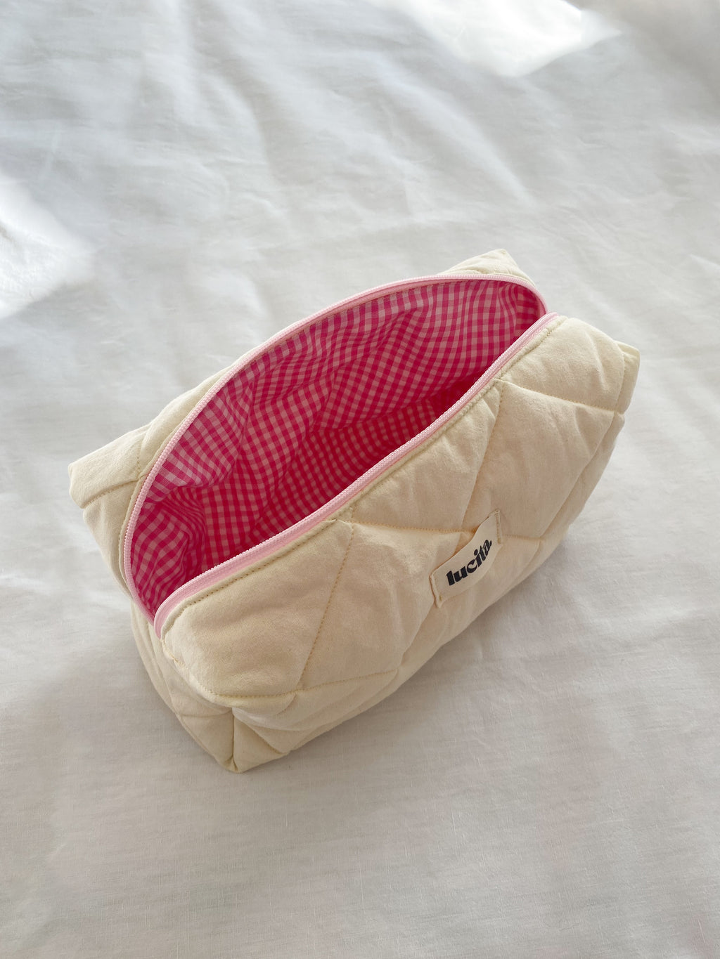 La trousse beauté Rosie jaune beurre et rose