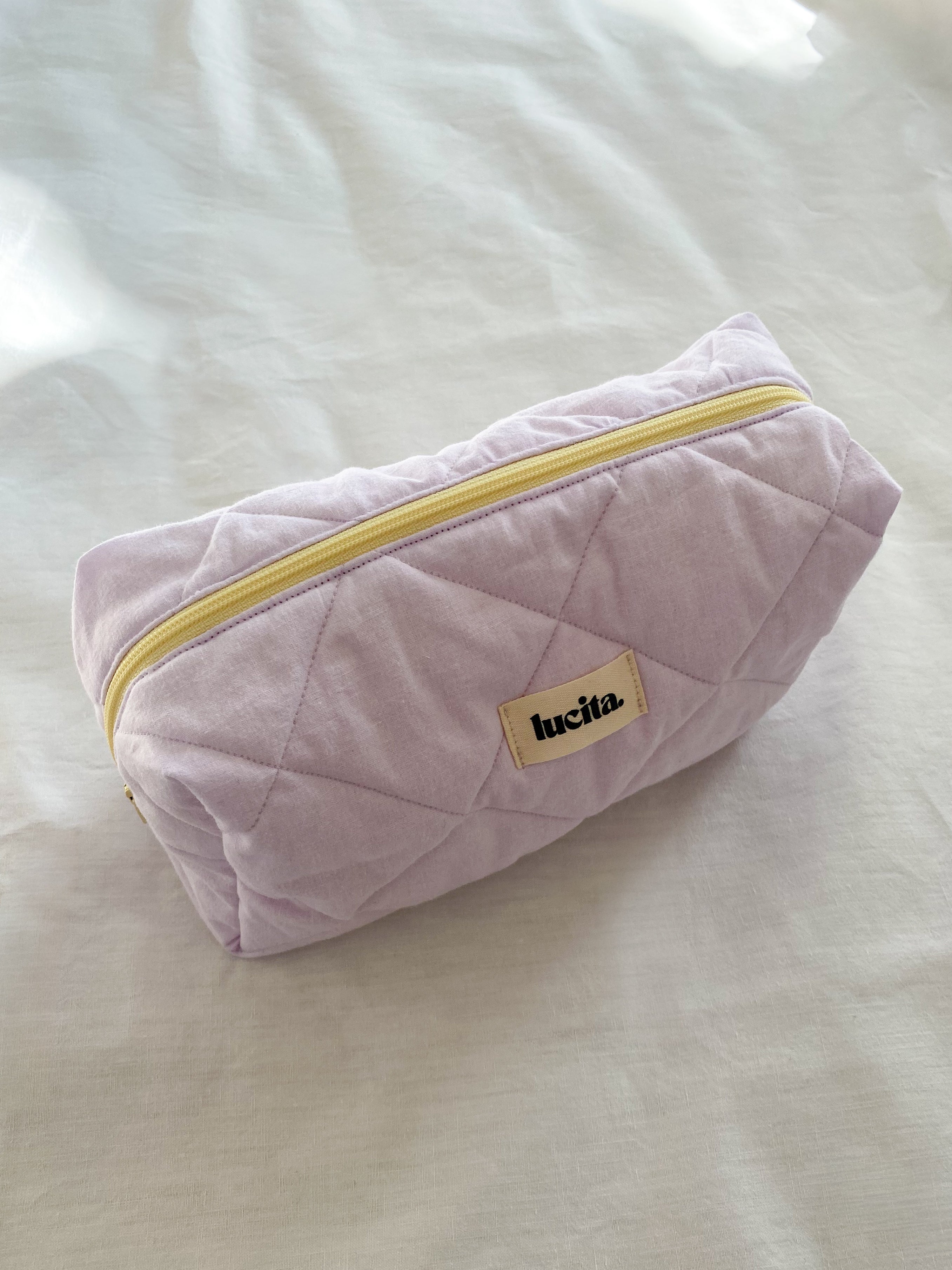 La trousse beauté Rosie Lila et Jaune