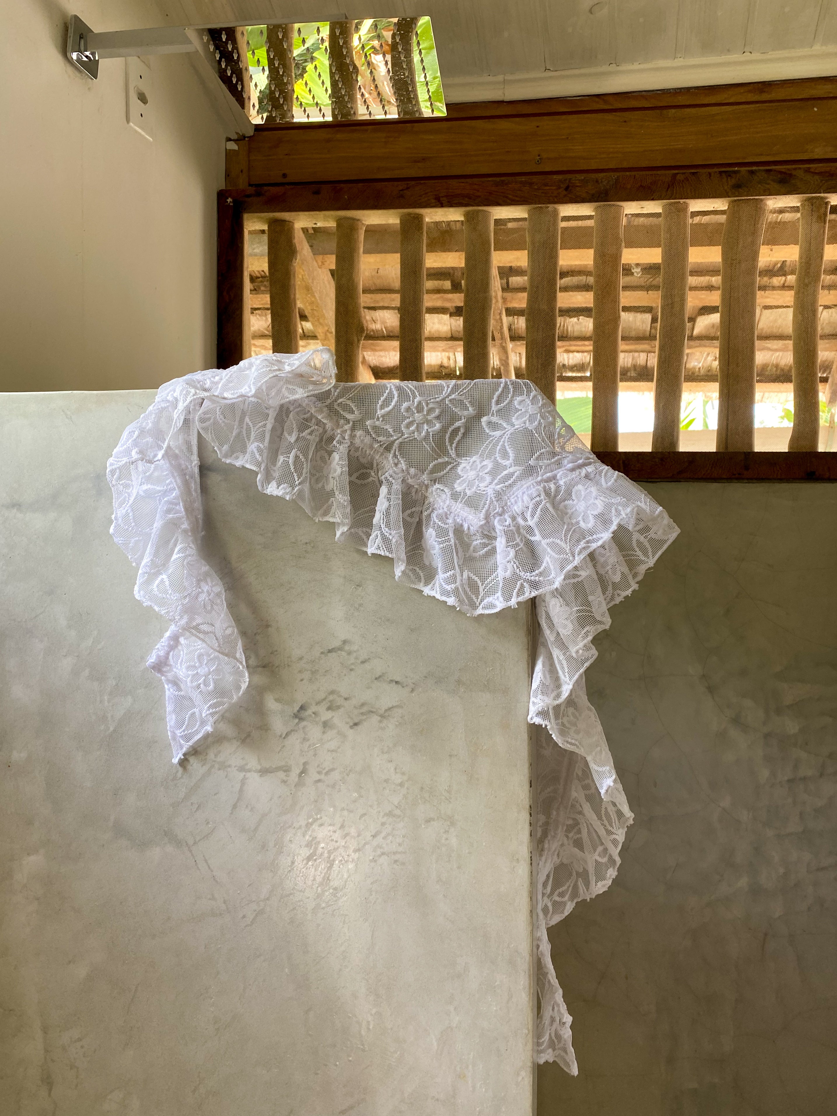 Le foulard en dentelle Paola